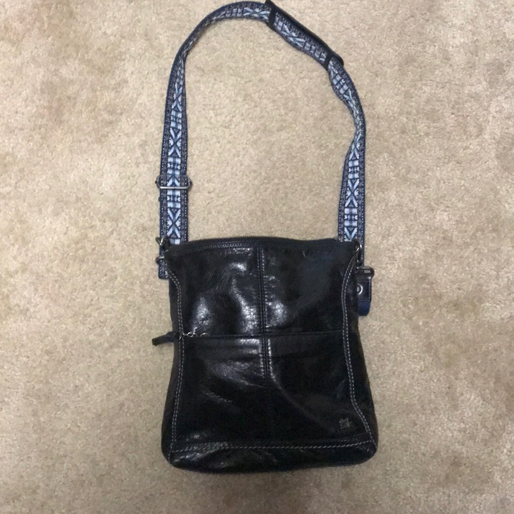 The SAK Iris guitar strap crossbody